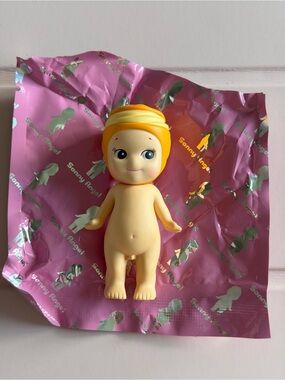 Sweets Sonny Angel